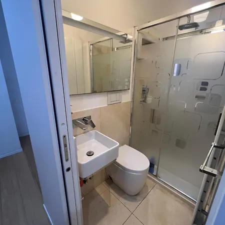 Rarohouse24 Апартаменты Рим